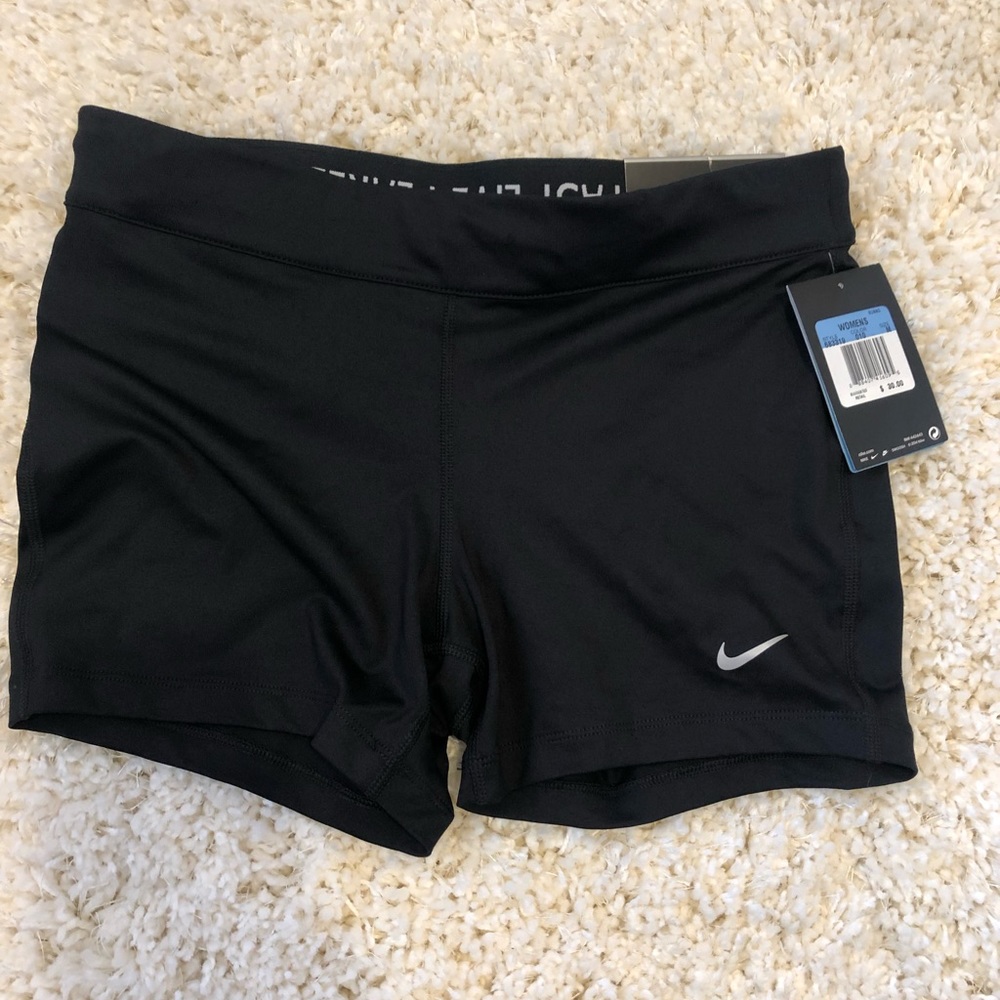 Nike Pro Short NWT
